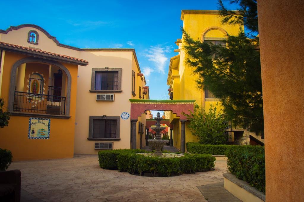 Hotel Suites El Paseo Сьюдад-Хуарес Экстерьер фото